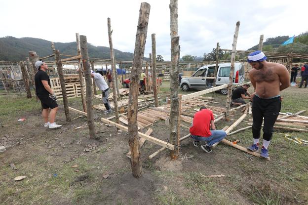 El Xiringüelu da la bienvenida en Salcéu a 40.000 romeros