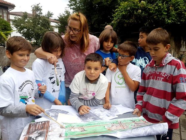 Comienza la sextaferia cultural en Sobrescobio con un taller de pintura