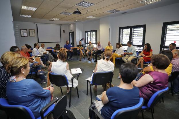 Fomento explicará los retrasos en el plan de vías en una comisión técnica en septiembre