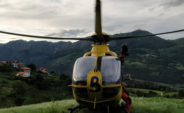 Evacuada una mujer que se desorientó haciendo una ruta en Peñamellera Baja