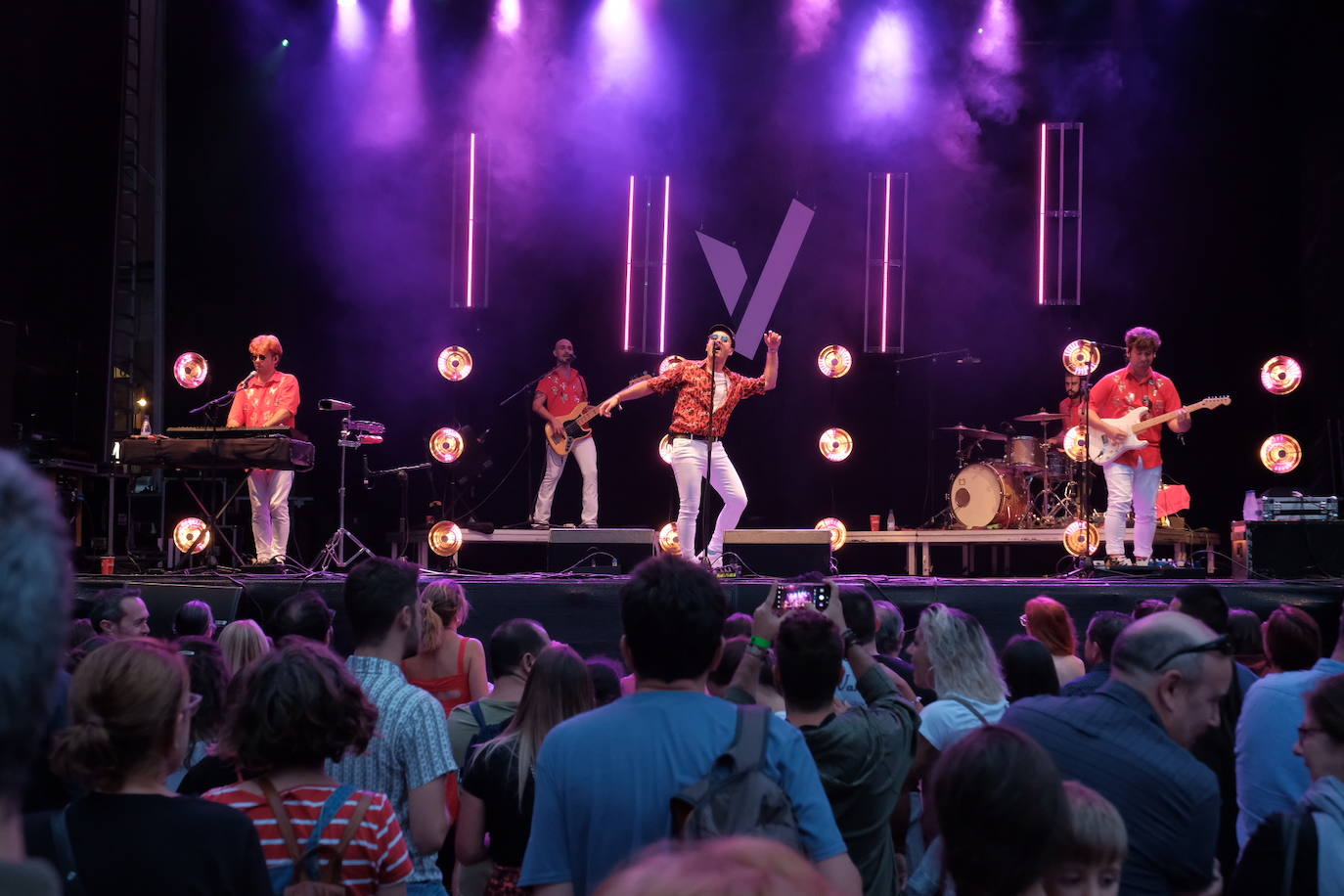 Varry Brava llena la plaza Mayor