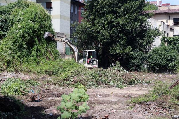 Comienzan las obras del aparcamiento de La Pista