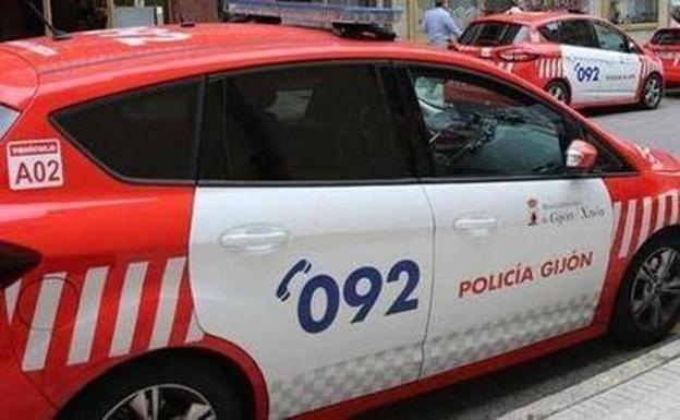 Detenidos dos jóvenes en Gijón por robar 500 euros en cosméticos