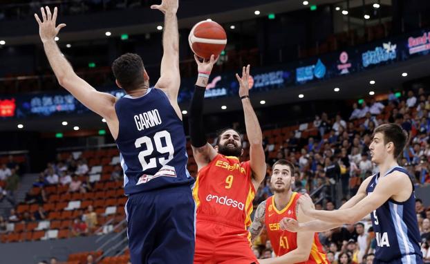 Ricky Rubio evita el sofocón de España