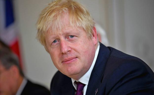Boris Johnson pide a la reina la suspensión del Parlamento para abortar el veto a un Brexit sin acuerdo