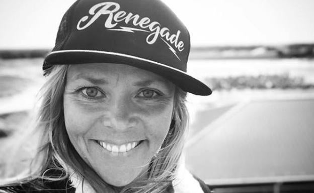 Muere la piloto Jessi Combs cuando intentaba batir el récord de velocidad