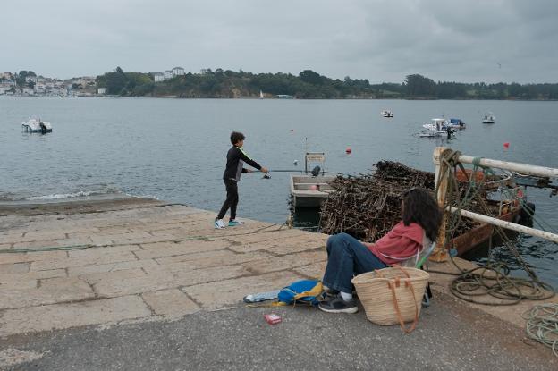 Regresa el marisqueo a la ría del Eo al descartarse contaminación por purines