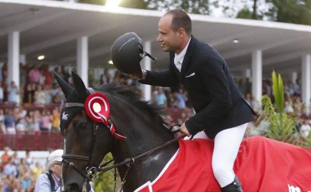 CSIO Gijón | Julio Arias triunfador en la tarde de Las Mestas