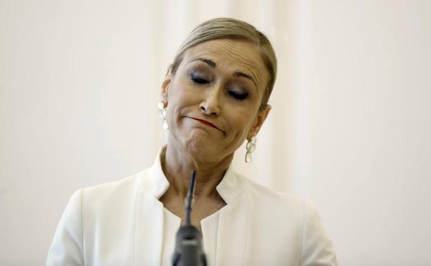 Cifuentes, sus enemigos y los pecados del pasado