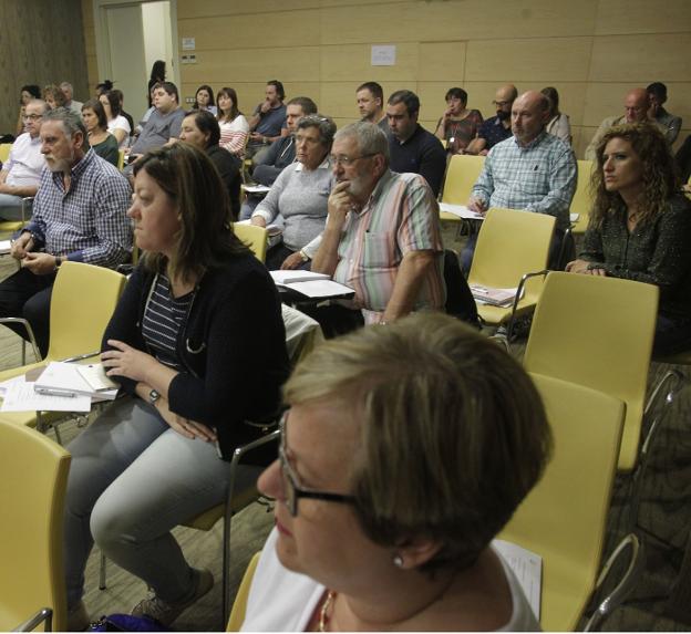 Los alcaldes y concejales asturianos 'aprenden' a administrar los consistorios