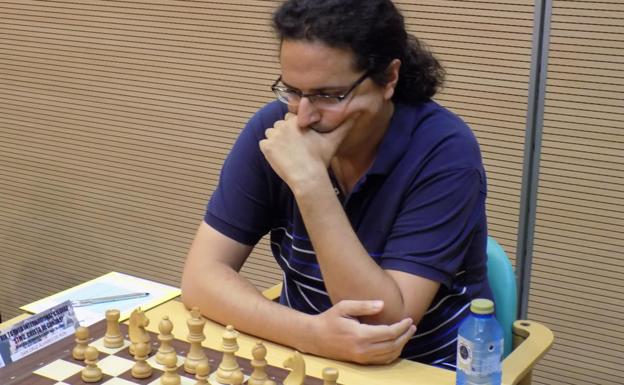 El maestro gallego Dan Cruz gana en Candás