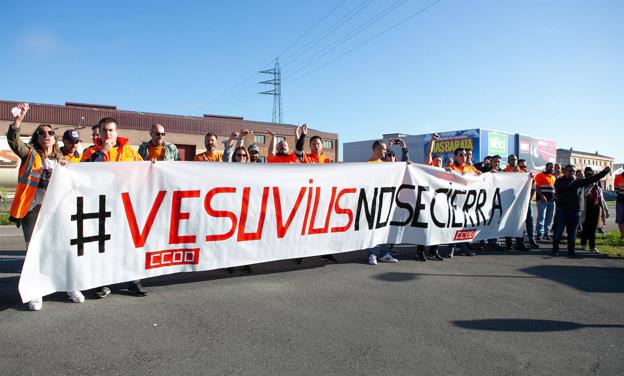 El Principado garantiza una «negociación fuerte» para salvar la planta de Vesuvius