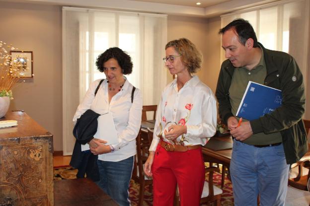 La Fundación Cardín se suma a la red regional de bibliotecas