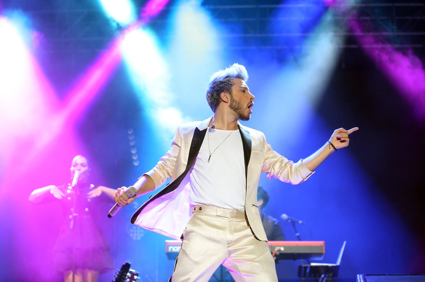 La Losa de Oviedo tararea los temas de Blas Cantó