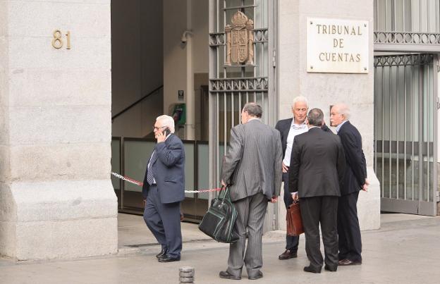 El fiscal considera que El Musel pagó 135 millones «sin soporte jurídico»