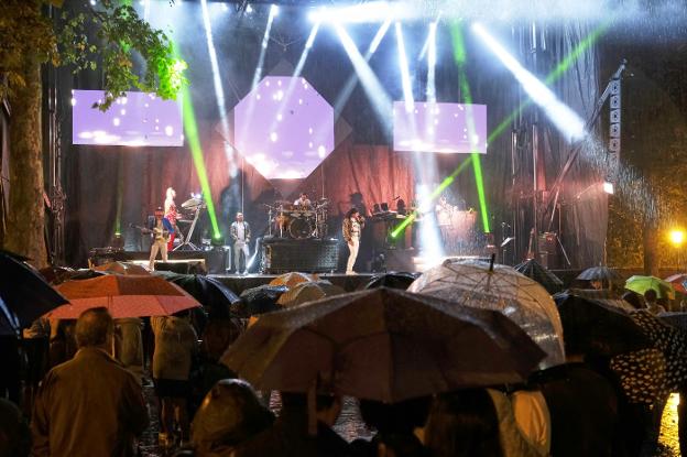 Dominó cierra con un triunfo en el Bombé