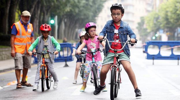 Coches eléctricos, bicis y música para moverse