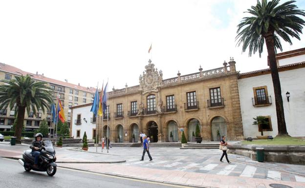 Condenan a nueve personas por interrumpir un acto del Principado en Oviedo