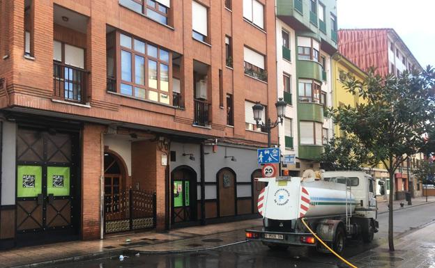 Un herido tras ser apuñalado en el cuello en La Felguera