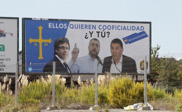 La Plataforma contra la Cooficialidad equipara a Barbón con Otegui y Puigdemont