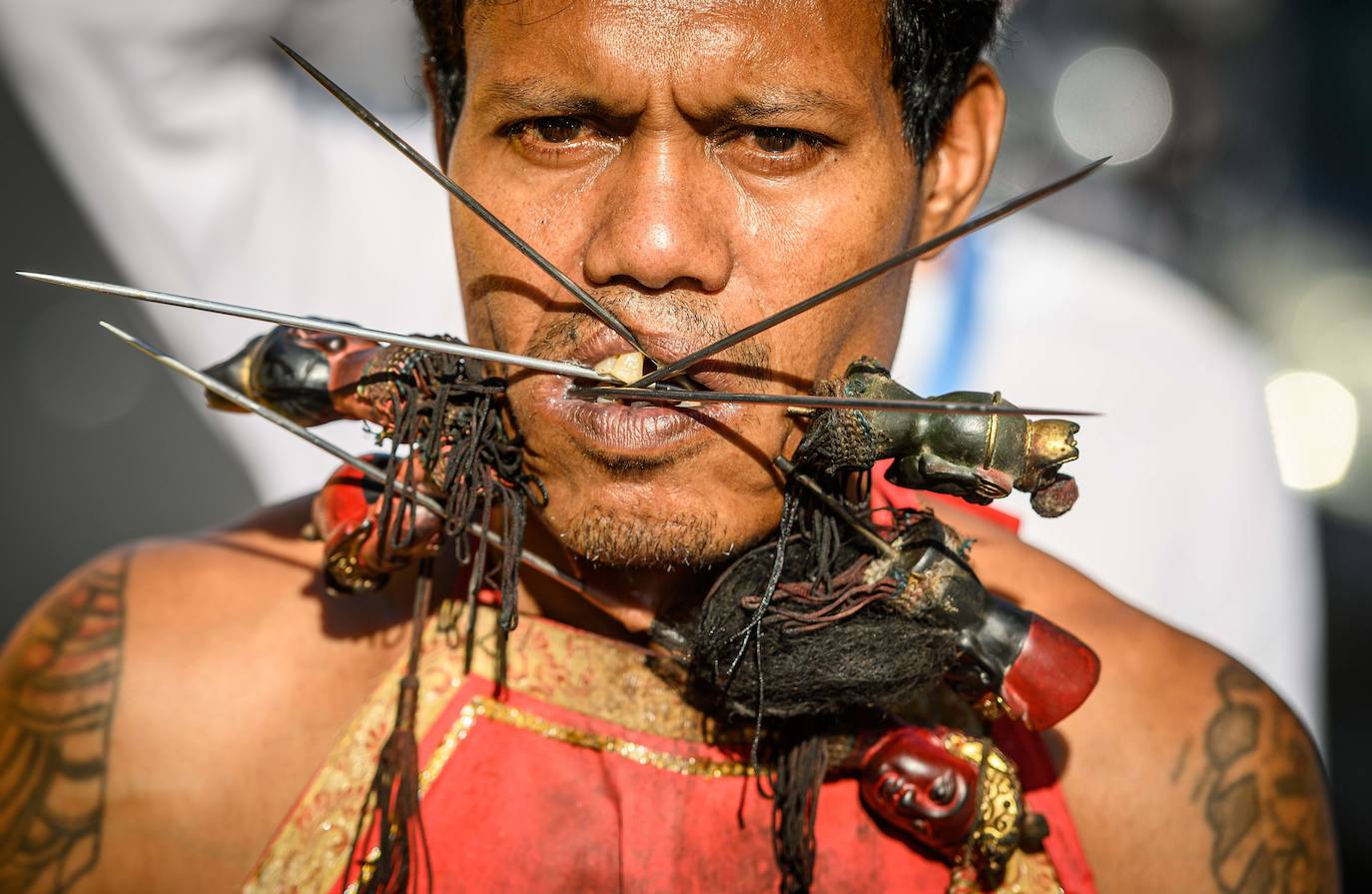 El Festival Vegetariano de Phuket deja imágenes impactantes