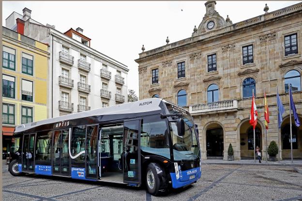La línea circular del centro a Cimavilla opta a estrenar los viajes en autobús eléctrico