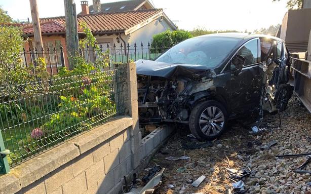 Un tren arrolla un coche en la localidad llanisca de Quintana