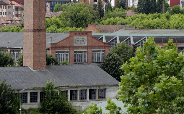 El Ayuntamiento busca la fórmula para usar La Vega tras rechazar Defensa su alquiler