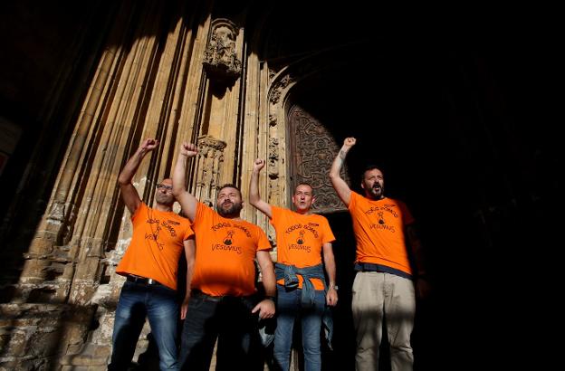 «Nos encerramos en la Catedral por dignidad»