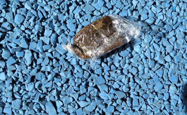 Hallan droga en un parque infantil de Ciudad Naranco