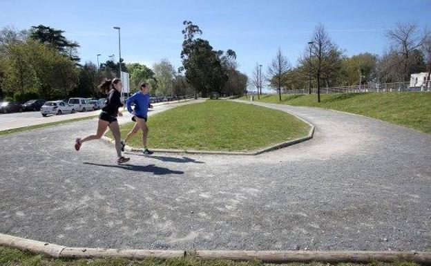 El kilometrín y el carril bici en Gijón quedarán cerrados parcialmente durante dos meses por obras