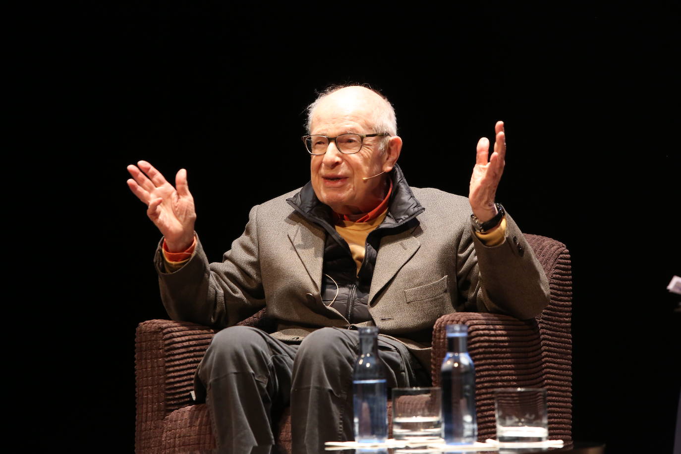 Peter Brook encandila al público en el Teatro Valdés de Avilés