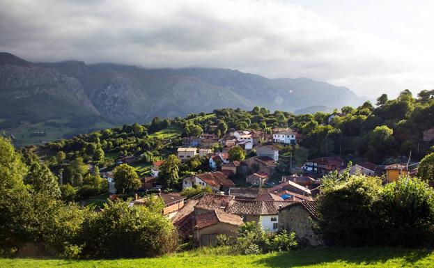 Asiegu, Pueblo Ejemplar | Un himno para celebrar el Premio Princesa