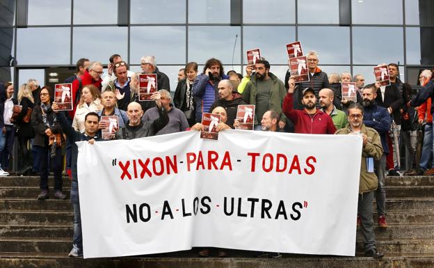 Los ultras acusados del altercado en un pub de Gijón reconocen los hechos y aceptan penas de prisión