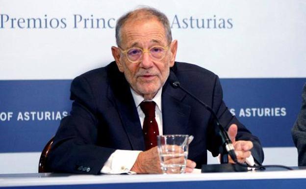 Premio Princesa de Comunicación y Humanidades | Javier Solana: «El Prado necesita una financiación pública más alta»