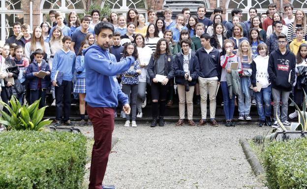 Premio Princesa de Asturias de Cooperación Internacional 2019 | Khan se plantea adaptar las lecciones de su academia al modelo español