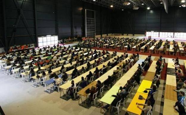 126.000 opositores se examinan hoy en la mayor oferta de empleo público de la última década