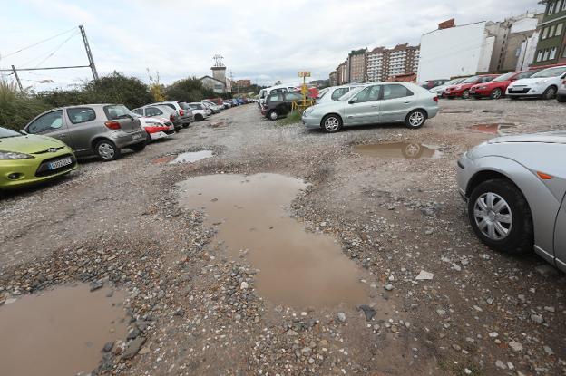 El estudio del Plan de Movilidad de Avilés plantea el cierre del aparcamiento del apeadero