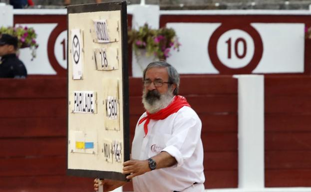 Puerta grande para el 'Chipirón'