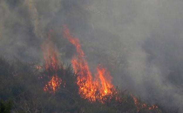 Dos ganaderos afrontan cárcel por un incendio en Teverga