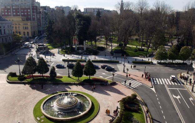 El Ayuntamiento de Oviedo pide rebajar la protección del Campo para su «reforma integral»