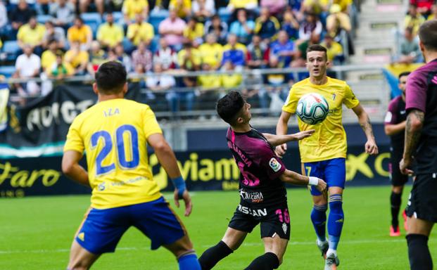 El VAR corta las alas al Sporting (3-1)