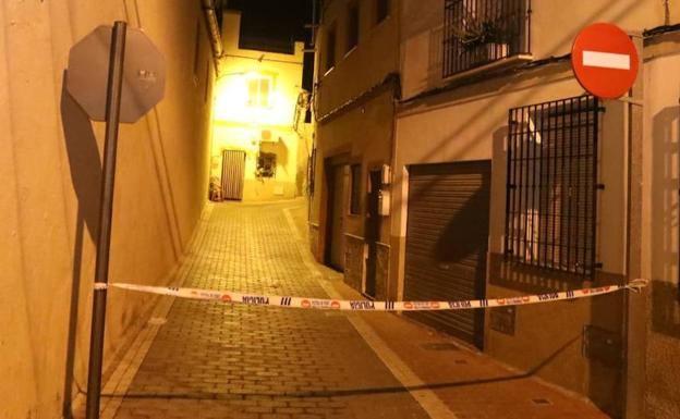 Muere empalado al intentar saltar la valla de una casa en Lorca