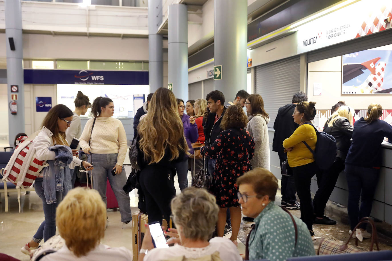 Una interminable espera en el aeropuerto de Asturias