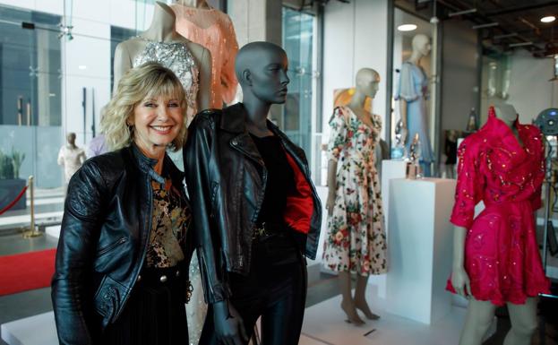 El traje de cuero que Olivia Newton-John lució en 'Grease', subastado por 405.700 dólares