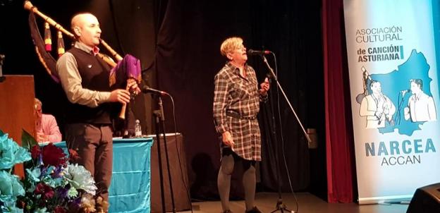 El concurso de tonada Valle del Narcea llena de nuevo el teatro cangués