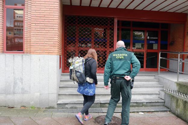 Intenta abusar en Mieres de una canadiense que hacía el Camino de Santiago