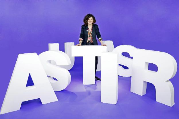 Sofía Castañón (Unidas Podemos): «Incluso en campaña, hay candidatos que ni están ni pisan Asturias»