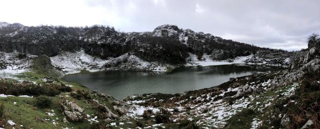 El 'tercer lago' se llena con la lluvia