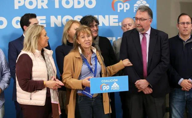 Oblanca renuncia a la directiva de Foro en Gijón, molesto por la dimisión de la edil Ana Braña en plena campaña electoral
